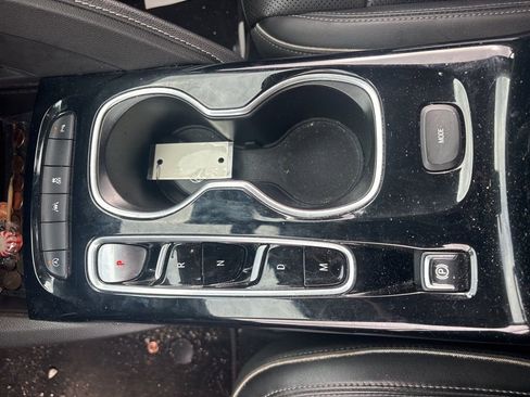 Used 2021 Buick Envision Essence w/ Sport Touring Package image 17