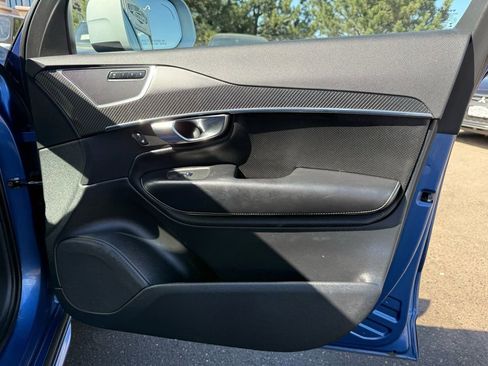 Used 2016 Volvo XC90 T6 R-Design w/ Vision Package image 29