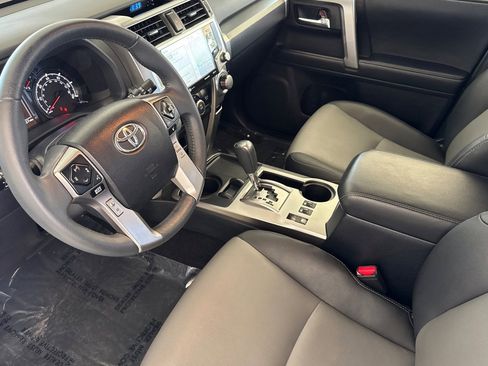 Used 2022 Toyota 4Runner SR5 Premium w/ Moonroof Package RWD image 10