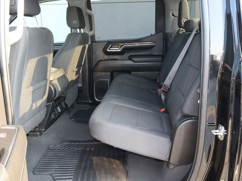 Used 2024 Chevrolet Silverado 1500 LT AWD/4WD image 8