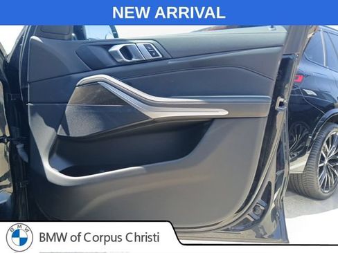 Used 2022 BMW X5 xDrive40i w/ Premium Package AWD/4WD image 16