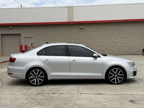 Used 2013 Volkswagen Jetta GLI Autobahn FWD image 8