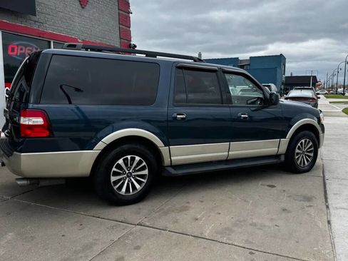 Used 2017 Ford Expedition EL XLT w/ Equipment Group 202A AWD/4WD image 6