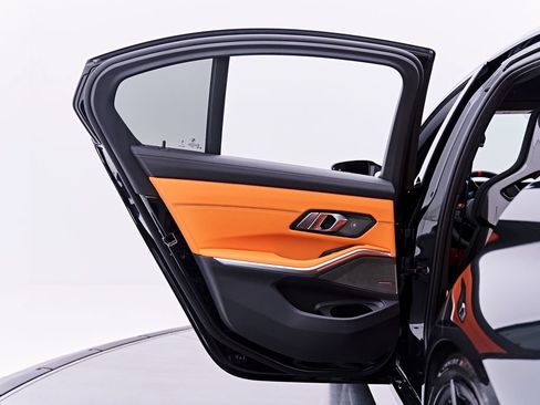 Used 2027 BMW M3 Competition AWD/4WD image 46