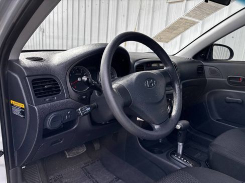 Used 2008 Hyundai Accent GS image 10