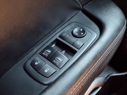 Used 2021 Dodge Challenger R/T Scat Pack w/ Shaker Package image 11