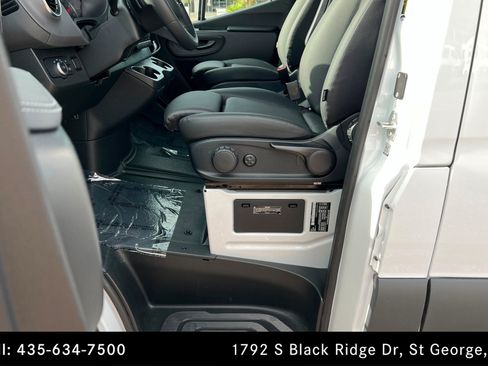 Used 2026 Mercedes-Benz Sprinter 2500 image 13