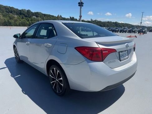 Used 2017 Toyota Corolla SE FWD image 5
