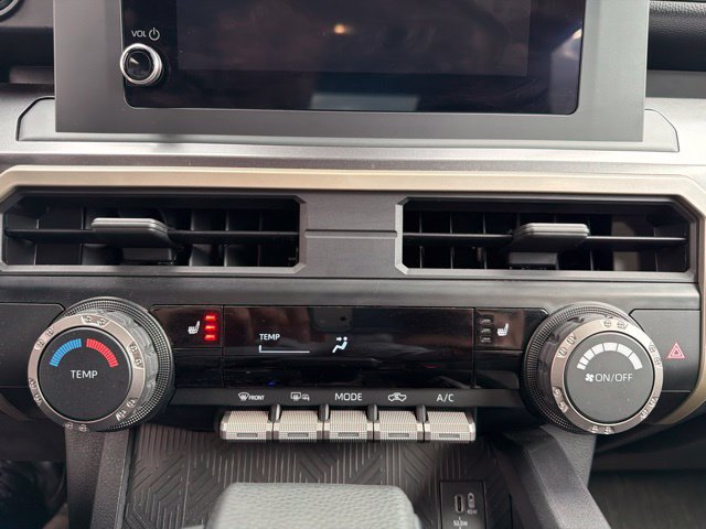 Certified 2025 Toyota Tacoma SR5 AWD/4WD image 23