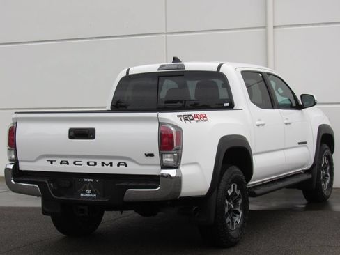 Certified 2023 Toyota Tacoma TRD Off-Road w/ Black Out Package (TMS) AWD/4WD image 6