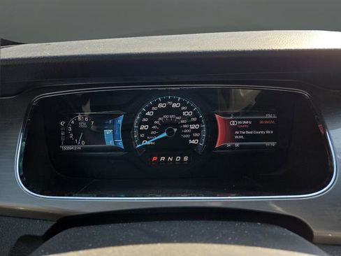 Used 2013 Ford Taurus SEL image 17