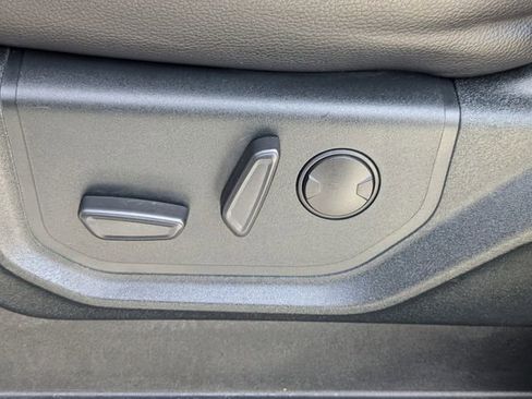 Used 2020 Ford Expedition XLT w/ Equipment Group 202A image 19