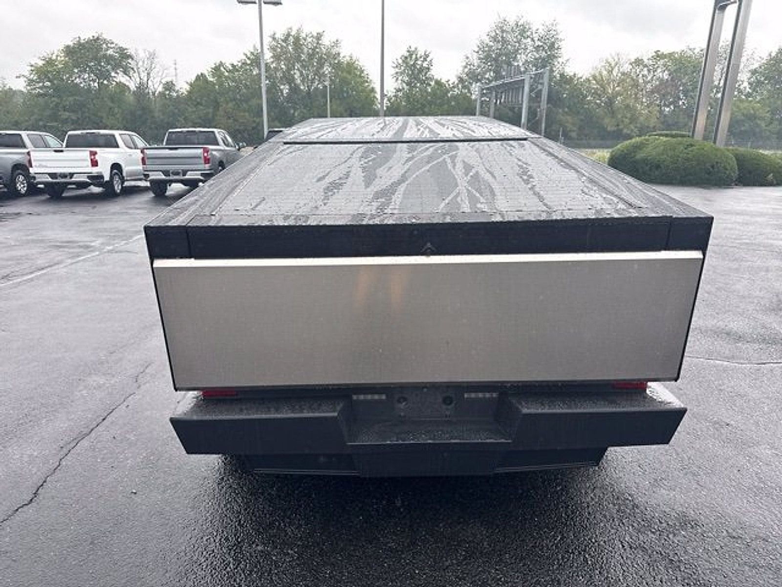 Used 2025 Tesla Cybertruck AWD Crew Cab image 6