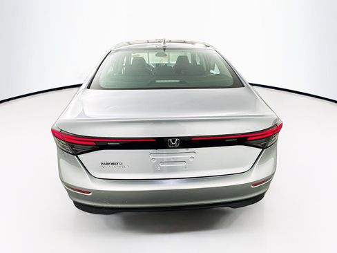 Used 2023 Honda Accord EX image 7