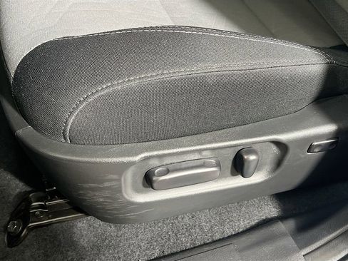 Certified 2023 Toyota Tacoma TRD Off-Road w/ Technology Package image 18