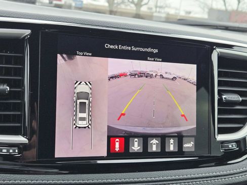 New 2026 Chrysler Pacifica Select w/ S Appearance Package image 24