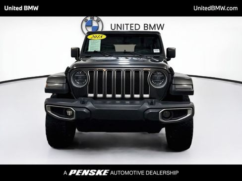 Used 2018 Jeep Wrangler Unlimited Sahara AWD/4WD image 2