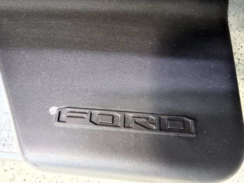 Used 2019 Ford F150 Lariat w/ Equipment Group 502A Luxury AWD/4WD image 24