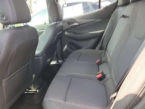 Used 2023 Buick Encore GX Select w/ Sport Touring Package FWD image 5