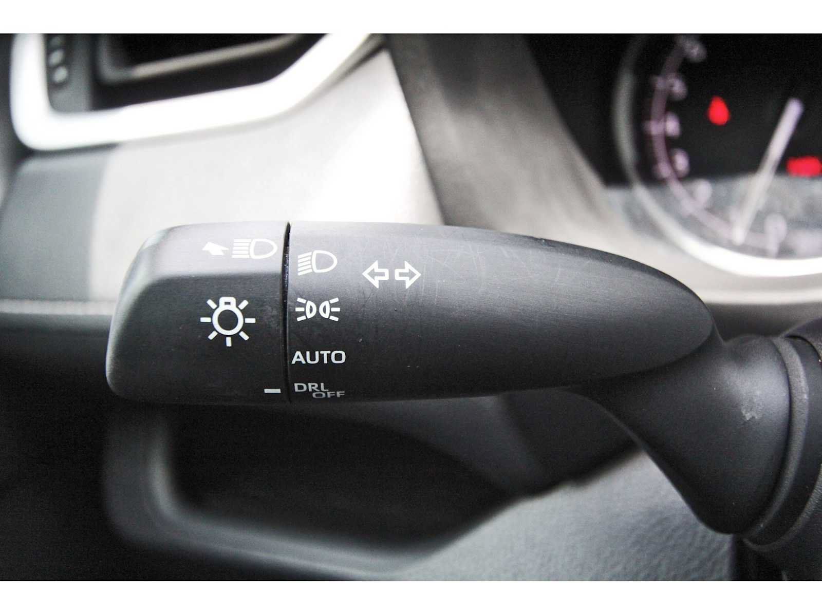 Used 2024 Toyota RAV4 XLE w/ Convenience Package FWD image 17