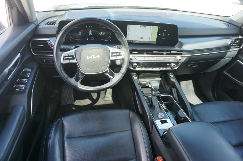 Used 2024 Kia Telluride S w/ S Sunroof Package FWD image 6