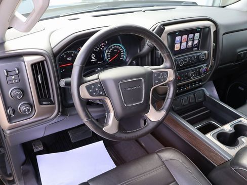 Used 2018 GMC Sierra 2500 Denali w/ Duramax Plus Package image 22
