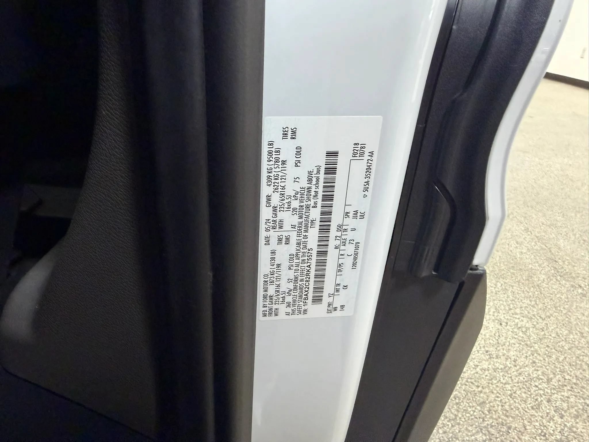 Used 2024 Ford Transit 350 XLT RWD image 65
