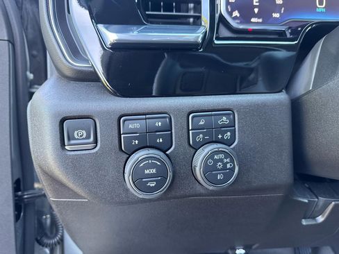 Used 2025 Chevrolet Silverado 3500 LT w/ All Star Edition AWD/4WD image 21