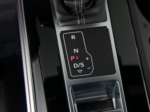 Used 2025 Audi RS 6 performance AWD/4WD image 27
