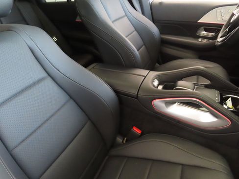 Used 2025 Mercedes-Benz GLE 350 4MATIC image 31