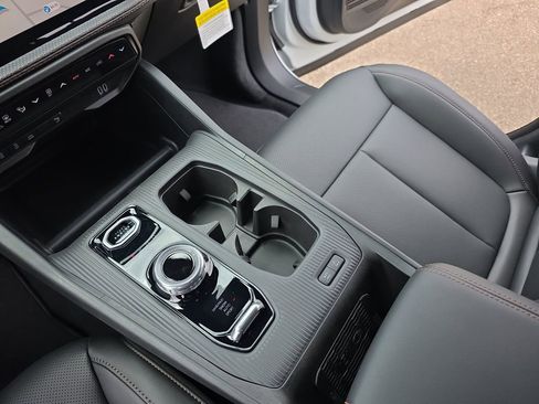 New 2026 Jeep Cherokee Limited AWD/4WD image 25