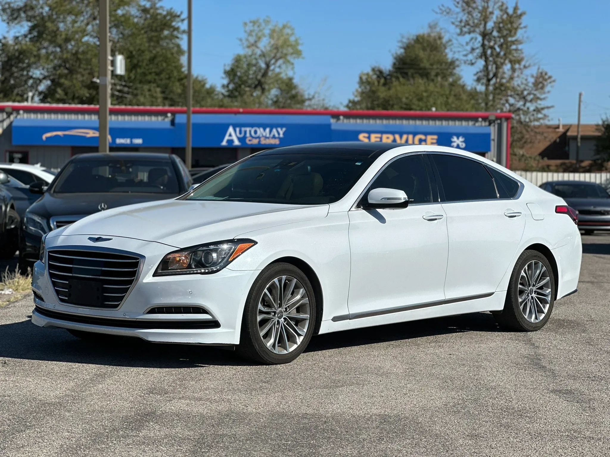 Used 2015 Hyundai Genesis 3.8 w/ Option Group 03 RWD image 1