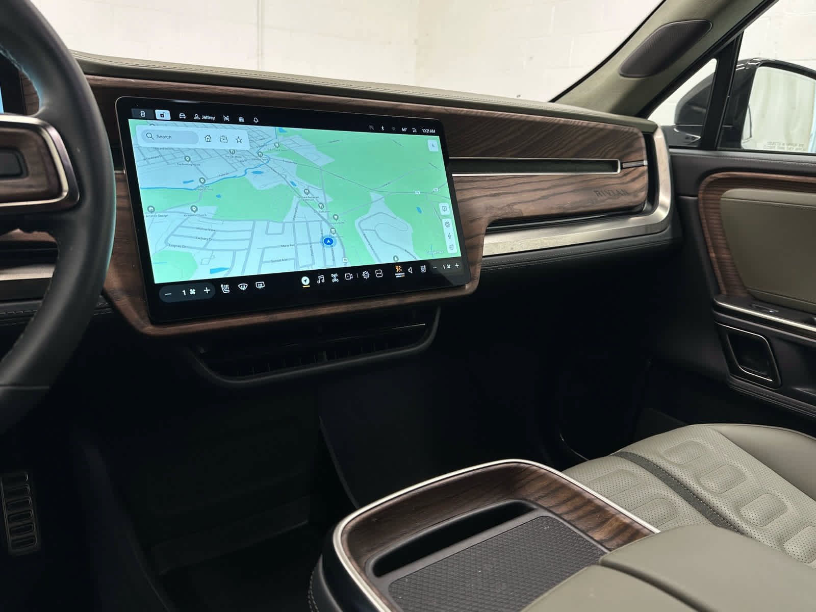 Used 2023 Rivian R1S Adventure Quad AWD/4WD image 30
