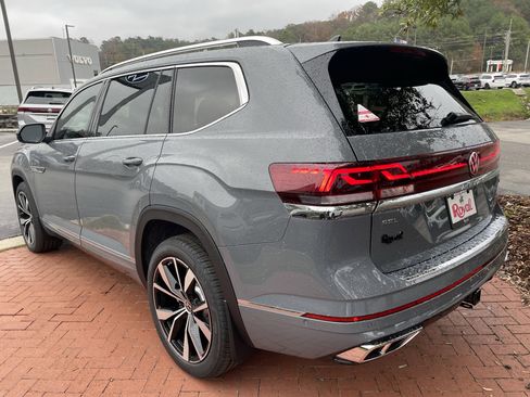 New 2026 Volkswagen Atlas SEL Premium R-Line image 6