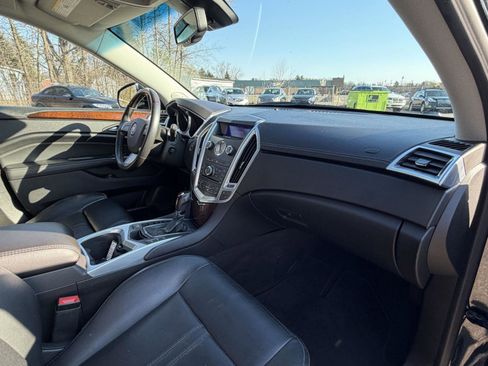 Used 2012 Cadillac SRX Luxury image 30