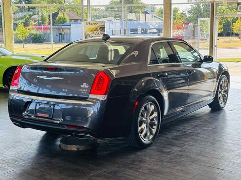 Used 2021 Chrysler 300 Touring L w/ Popular Equipment Group AWD/4WD image 7