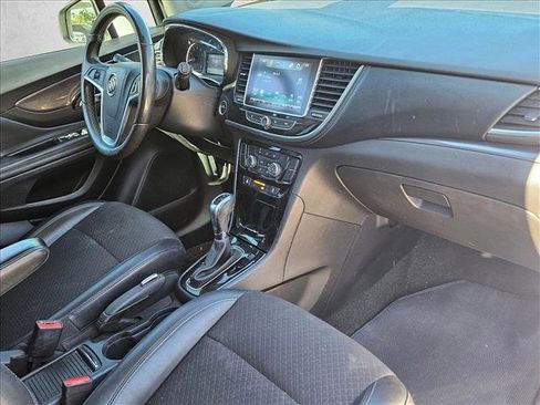 Used 2020 Buick Encore Preferred image 21