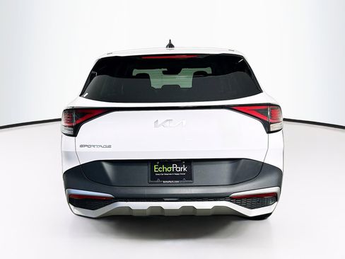 Used 2025 Kia Sportage LX FWD image 7
