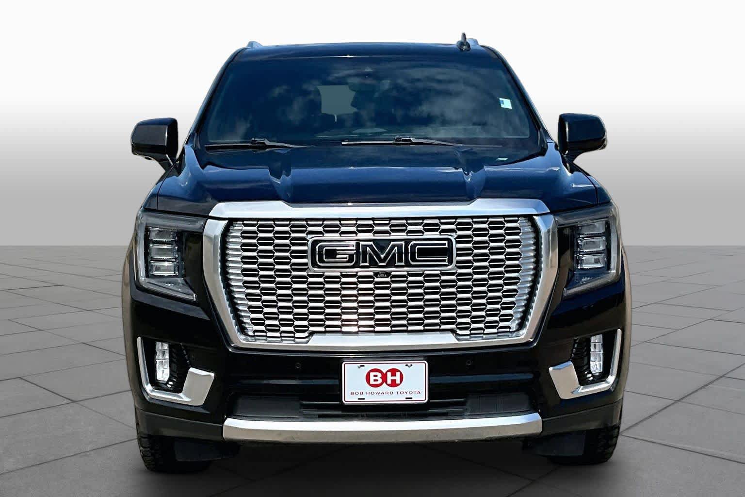 Used 2021 GMC Yukon Denali w/ Denali Ultimate Package AWD/4WD image 4