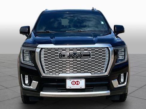 Used 2021 GMC Yukon Denali w/ Denali Ultimate Package AWD/4WD image 4