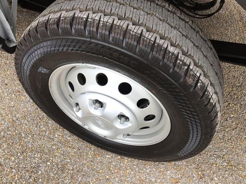 New 2026 Ford Transit 250 Low Roof AWD image 12