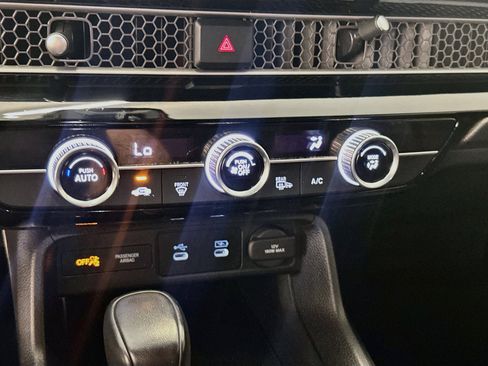 Used 2025 Honda Civic Sport image 23
