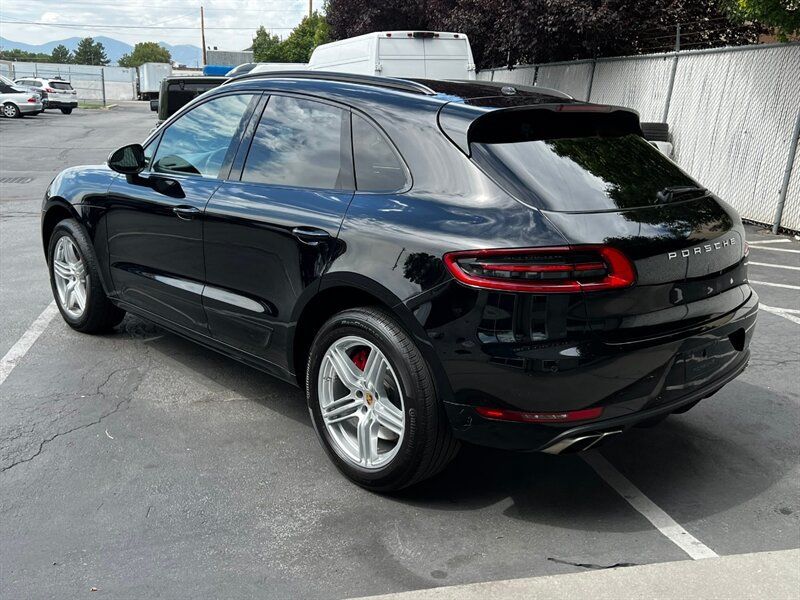 Used 2017 Porsche Macan Turbo AWD/4WD image 5