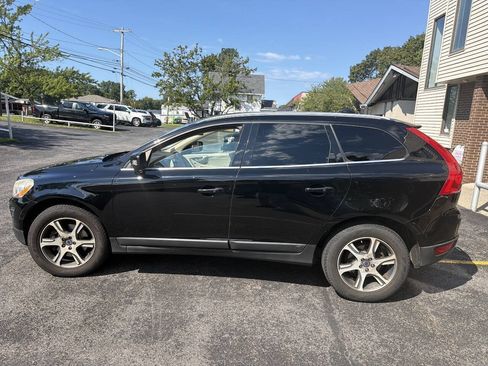 Used 2012 Volvo XC60 T6 AWD/4WD image 9