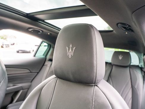 Used 2023 Maserati Grecale Modena AWD/4WD image 36