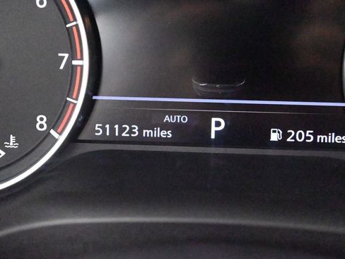 Used 2023 Nissan Rogue SV image 37