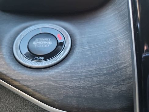 New 2025 Jeep Grand Cherokee Limited w/ Black Appearance Package image 28