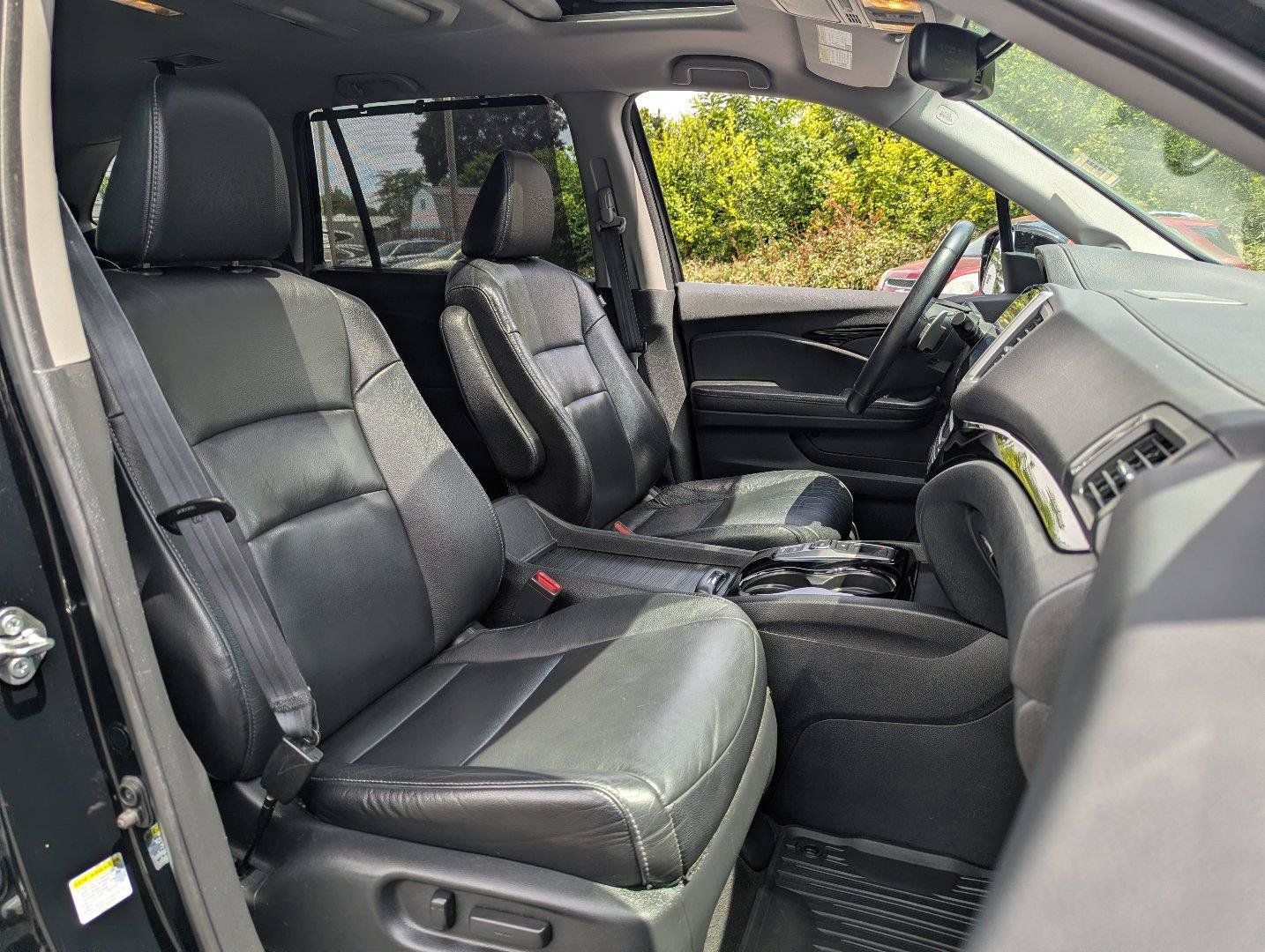Used 2016 Honda Pilot Touring image 40