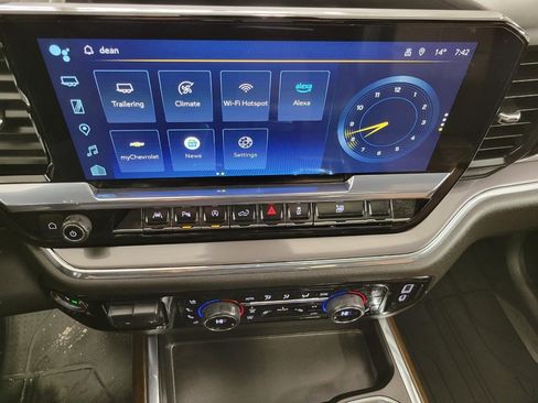 Used 2024 Chevrolet Silverado 1500 High Country image 8