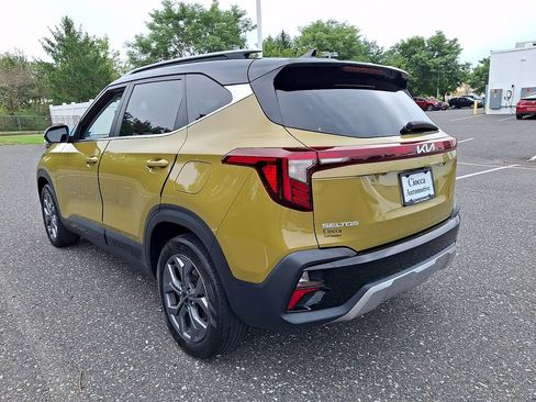 Used 2024 Kia Seltos S AWD/4WD image 5